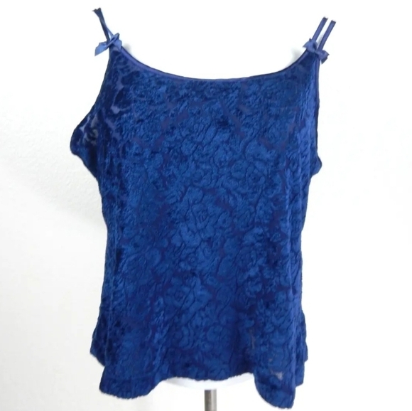 Victoria's Secret Tops - Victoria's Secret Vintage Y2K Sheer Velver Floral Camisole